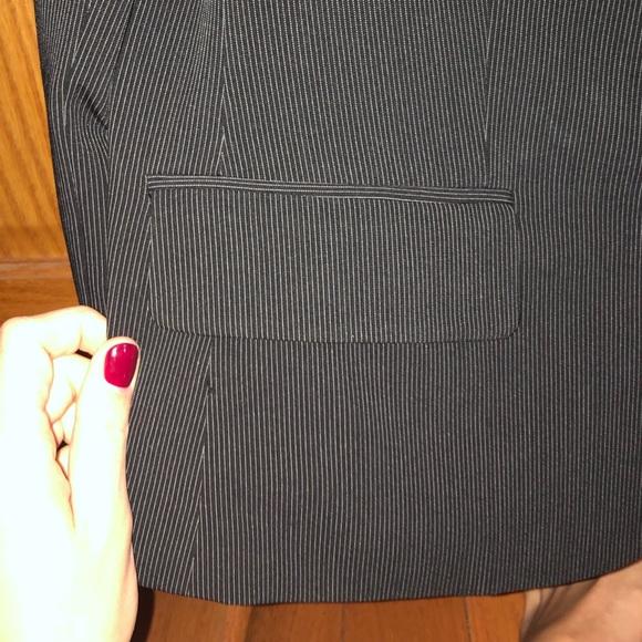 Suit coat - Picture 4 of 7